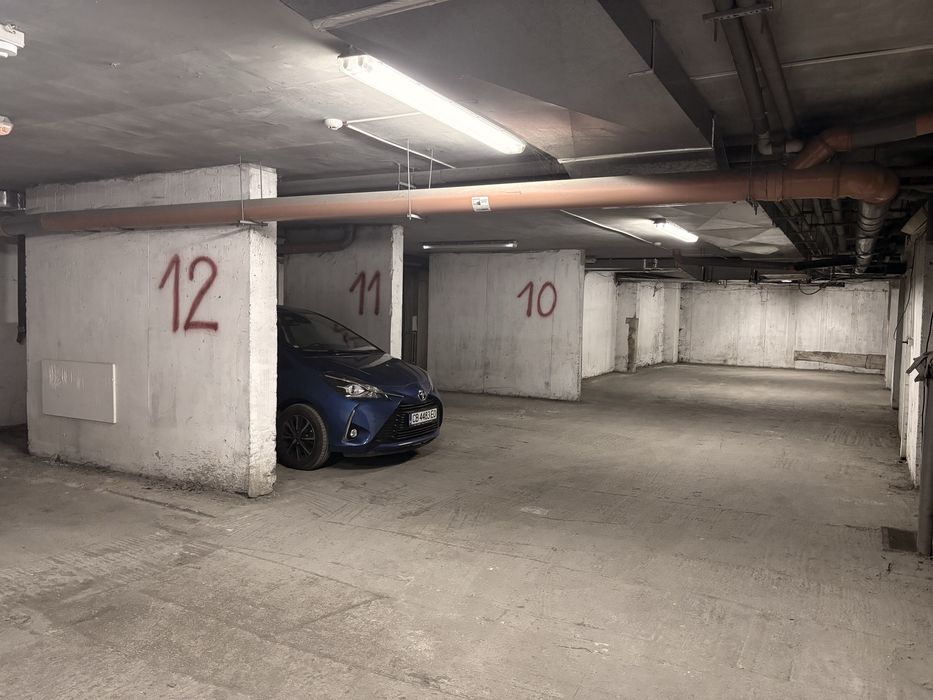 Парко място в Гео Милев, ул. Манастирска