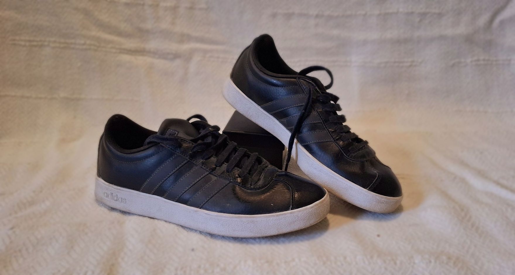 Маратонки Adidas, № 42.5.