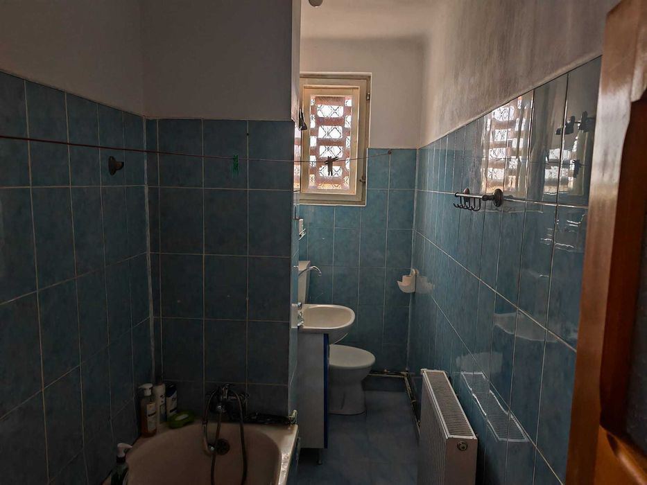 Apartament cu 2 camere, decomandat