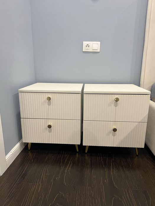 Тумбочки прикроватные