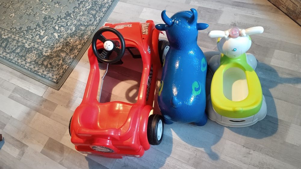 Vând set de 3 obiecte pentru copii