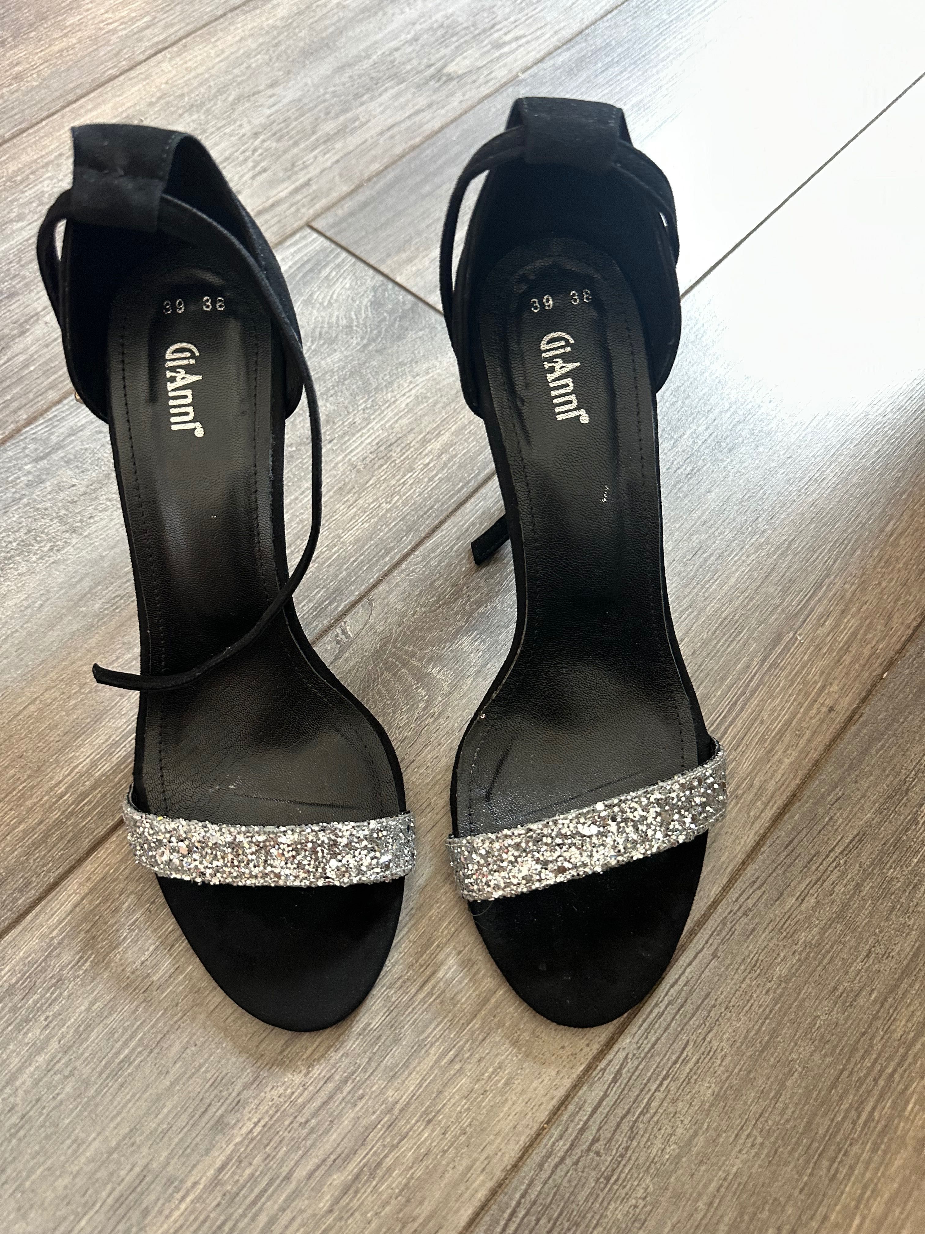 Сандали на ток Gianni
