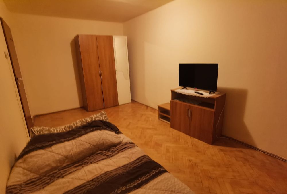 Apartament 2 camere, mobilat și utilat Str. Paulestiului