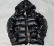 Geaca Maya Moncle r puffer lucioasa cu puf natural de gasca