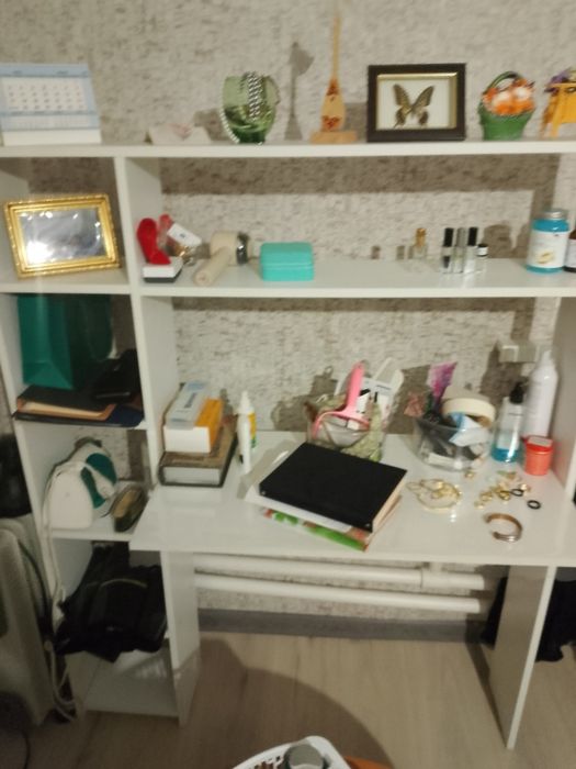 Компьютерный стол белый