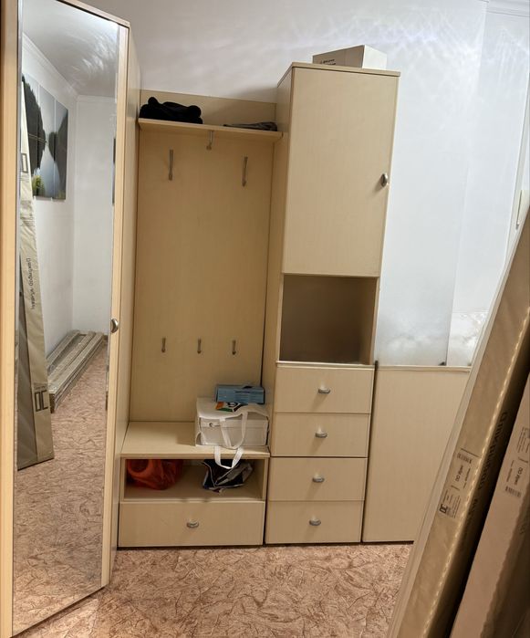 Шкаф в прихожый зал