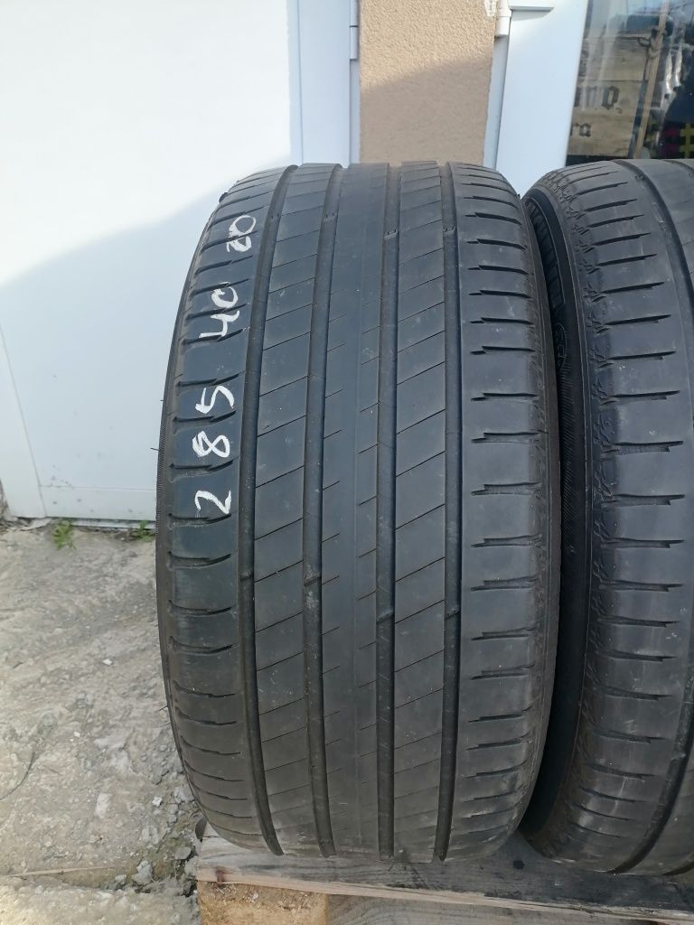 285 40 ZR 20  MICHELIN ДОТ 10 22