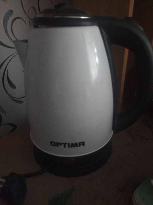 Продам недорого новый чайник