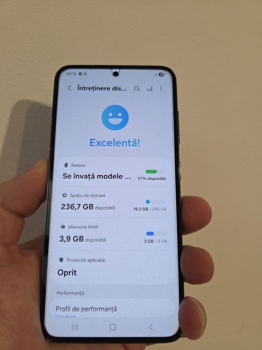 Vand Samsung S23 256GB la cutie