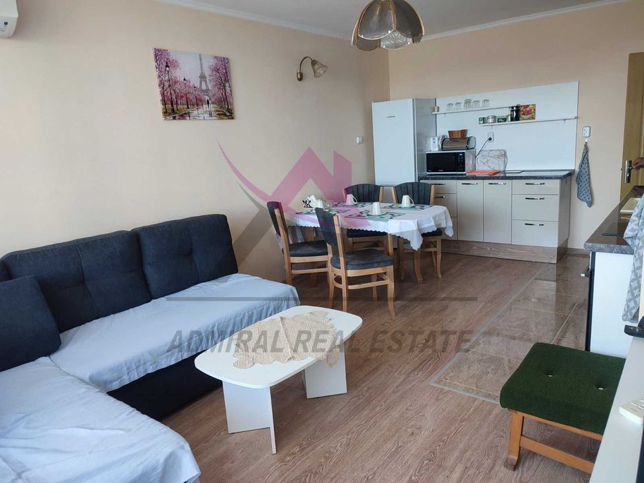 Дава се под наем Тристаен апартамент в Варна, Център - 80 кв.м за 700 € - Снимка #1