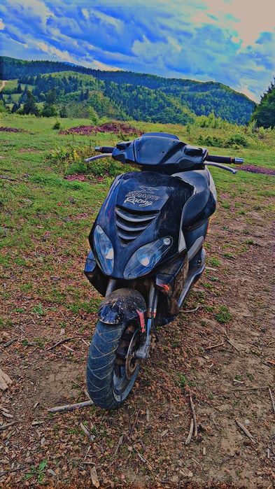 Vand scuter piaggio nrg 80cc 2t cu power