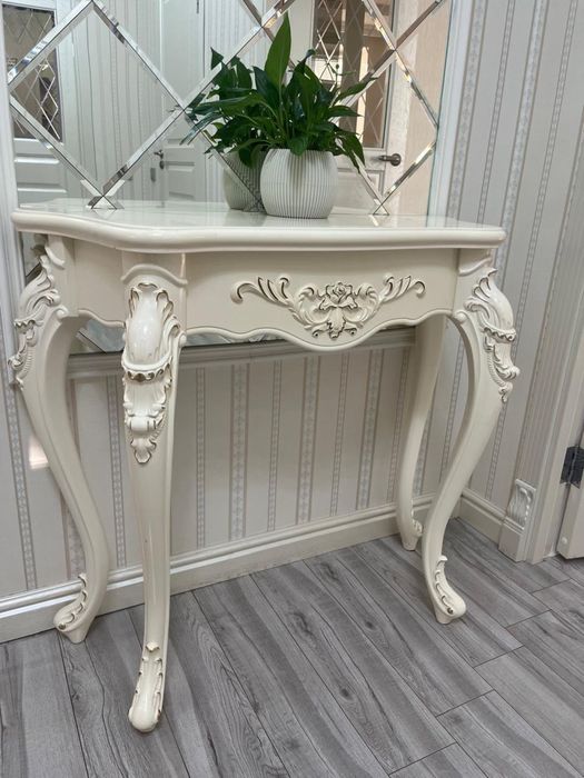 Продается консоль