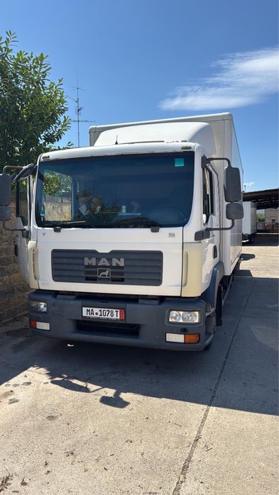 MAN TGL 8210 Camion