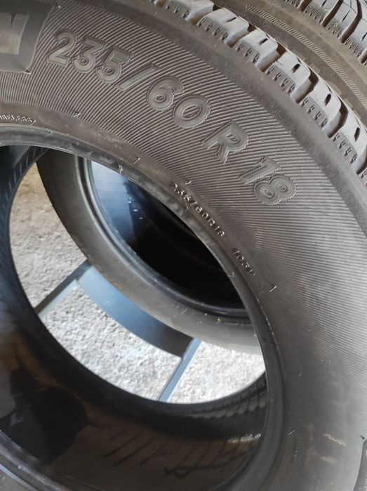235/60/18 Michelin