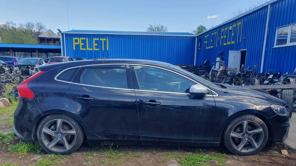 Dezmembrez Volvo V40 R Design 1.6D 2015