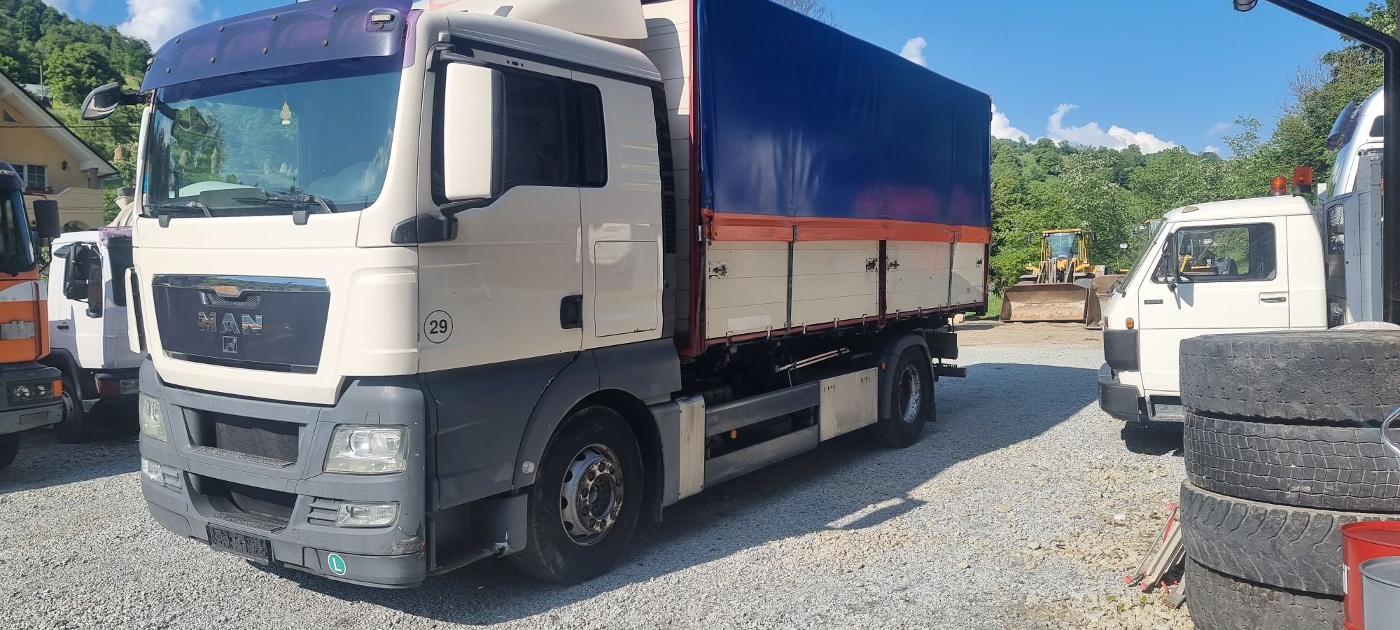 Man tgs basculabil 3 părți transport cereale