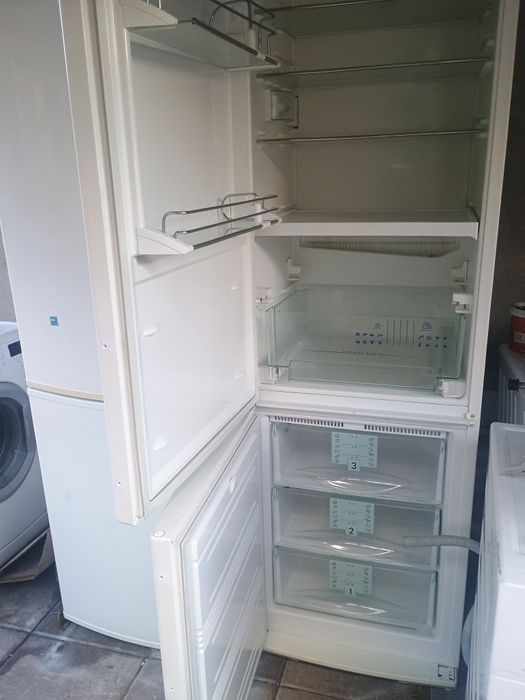 Frigider tip combină frigorifică înaltă 180/2