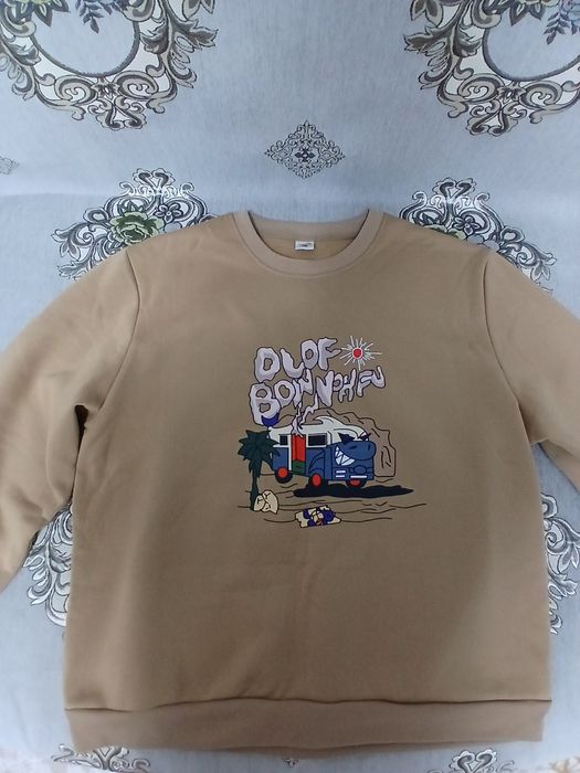 Продам,толстовку.