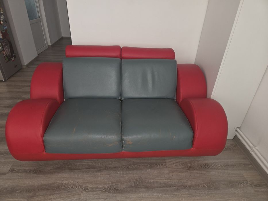 Fotoliu + divan Ferrari. Full piele. .