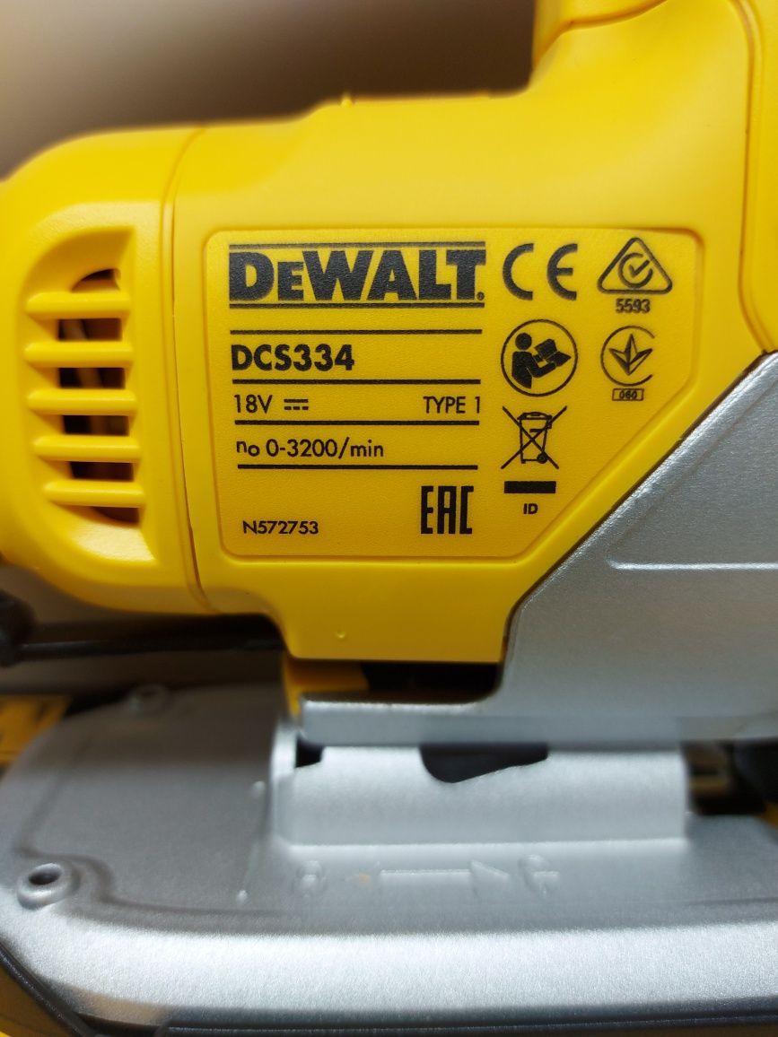 Ново безчетково зеге Dewalt DCS334N