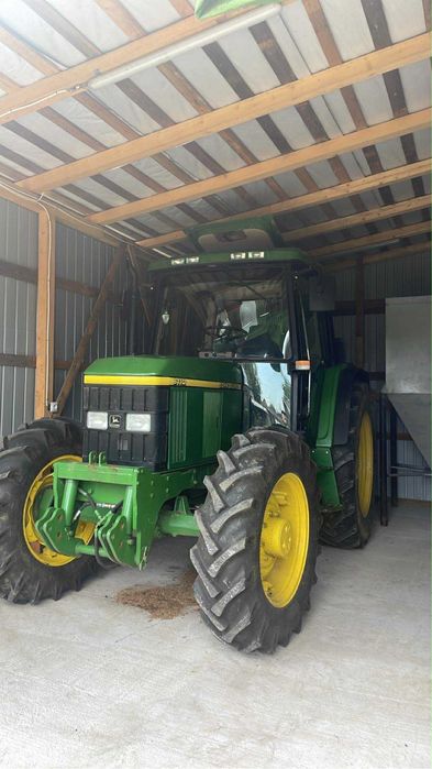 Tractor John Deere 6100