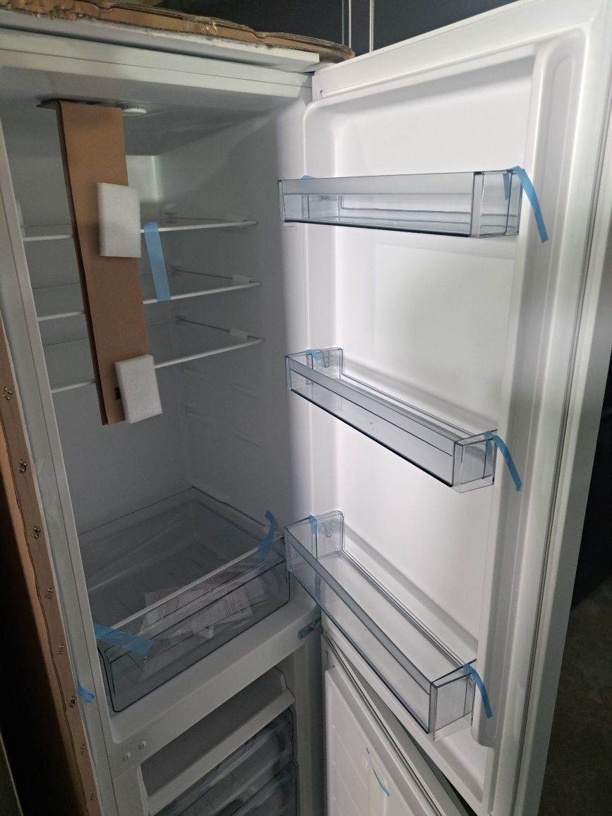 Нов хладилник Muhler 180 см SC180WF