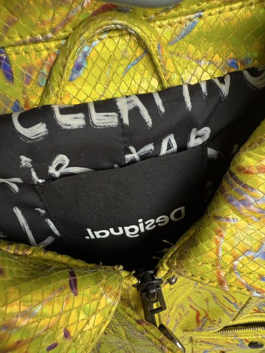 Жълто яке Desigual