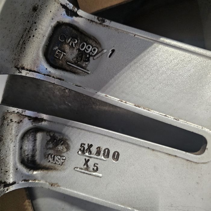 17 5x100 7.0 J ET 38 57.1 70 Джанти VW оригинални