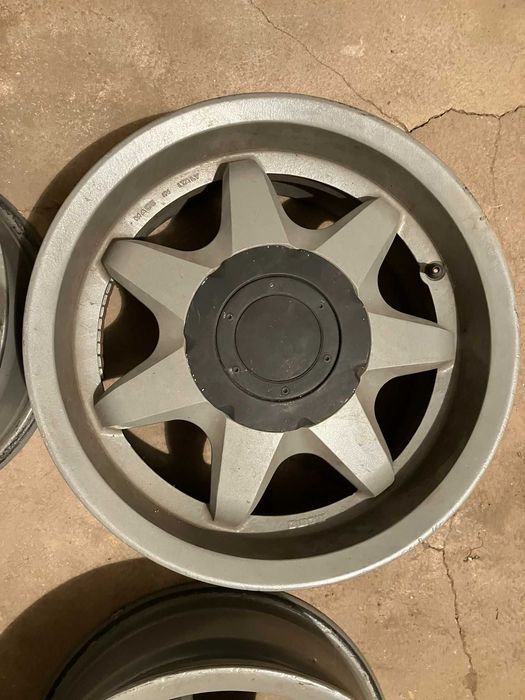 15" 7J Джанти MOMO