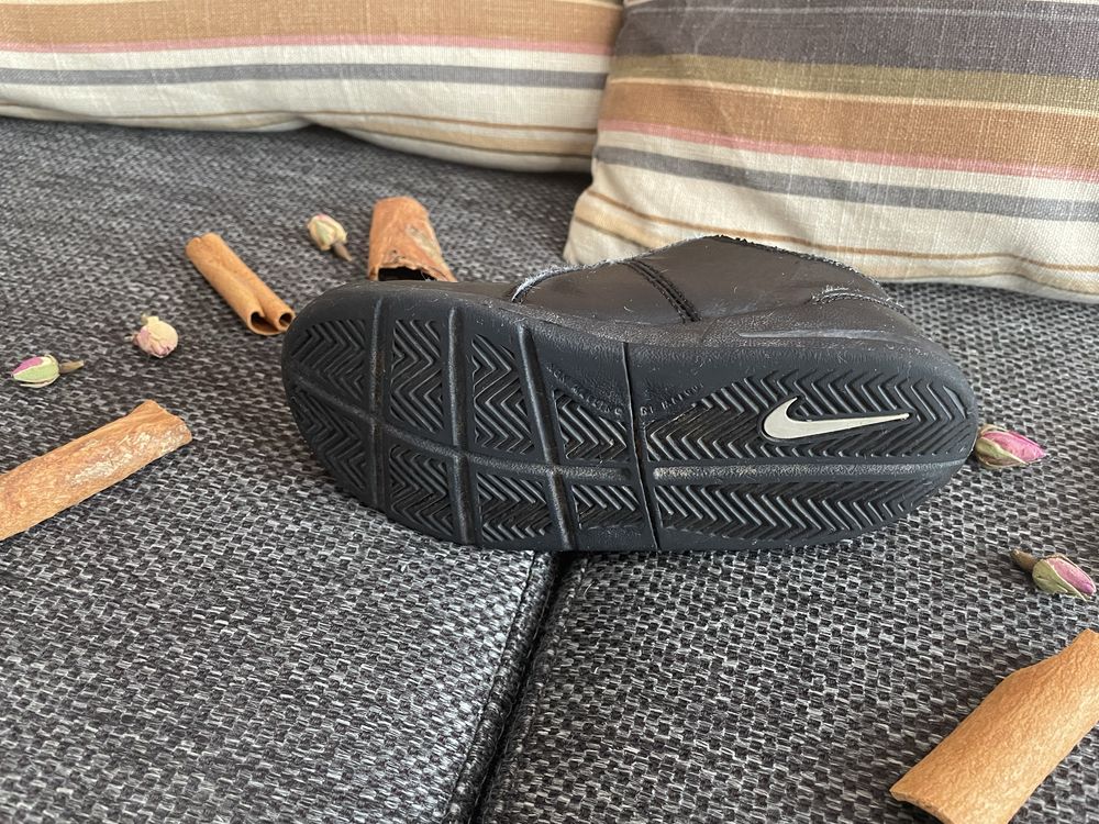 Детски маратонки Nike номер 30