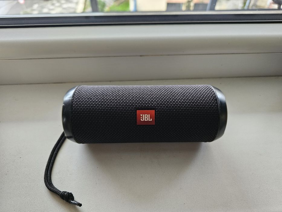 Boxa portabila JBL Flip 3 Bluetooth. Baterie noua.