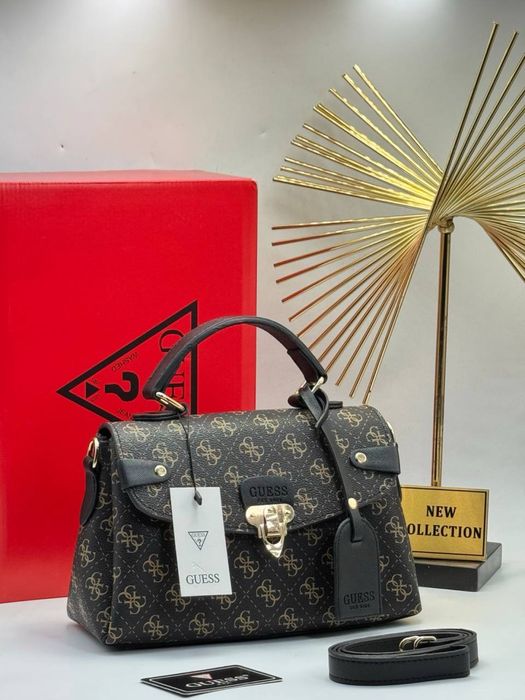 Geanta Guess noua !!! Dimensiuni 24/19 !!!