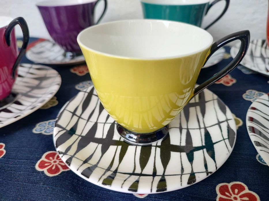 Рядък сервиз от 50-те Royal Albert South Pacific