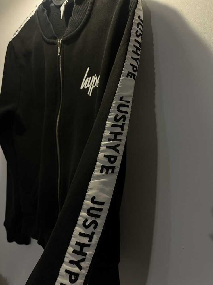 Just hype суичър