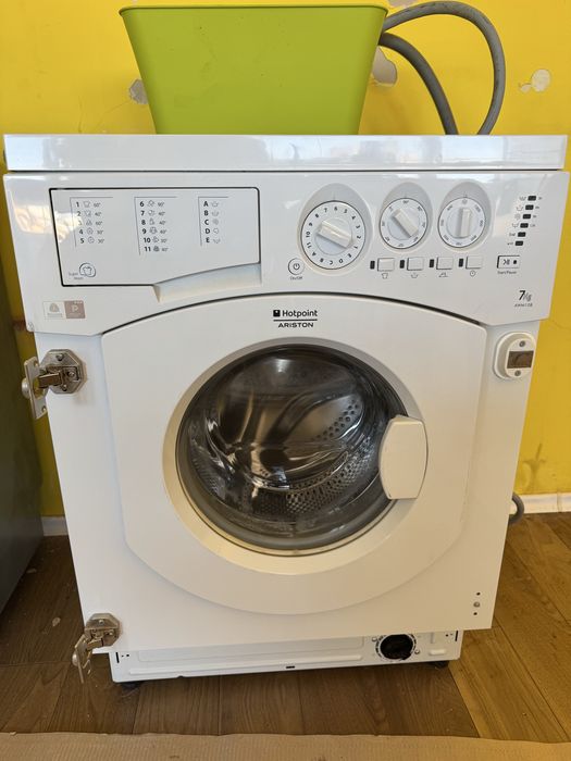 Пералня за вграждане Аристон