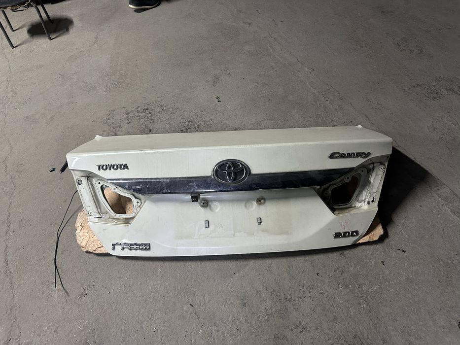 Крышка багажника camry 50, 55