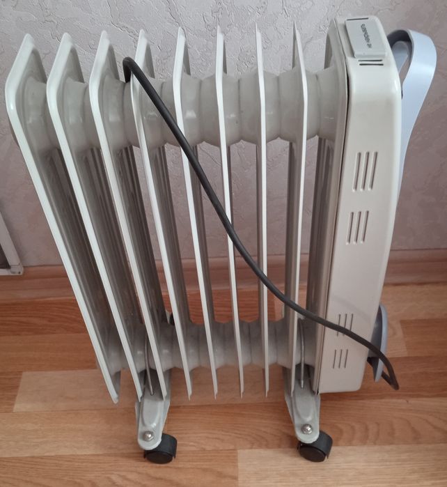 Продам обогреватель масляный