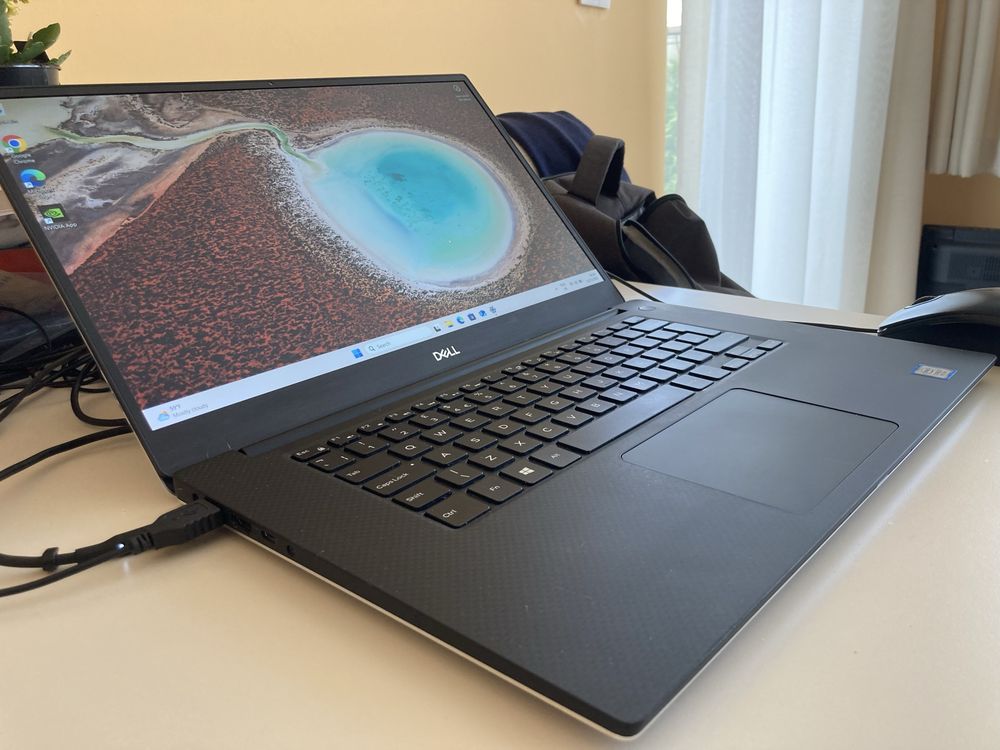 Dell Precision 5540 15.6" / 512GB SSD / i7 / 32GB RAM / NVIDIA T2000