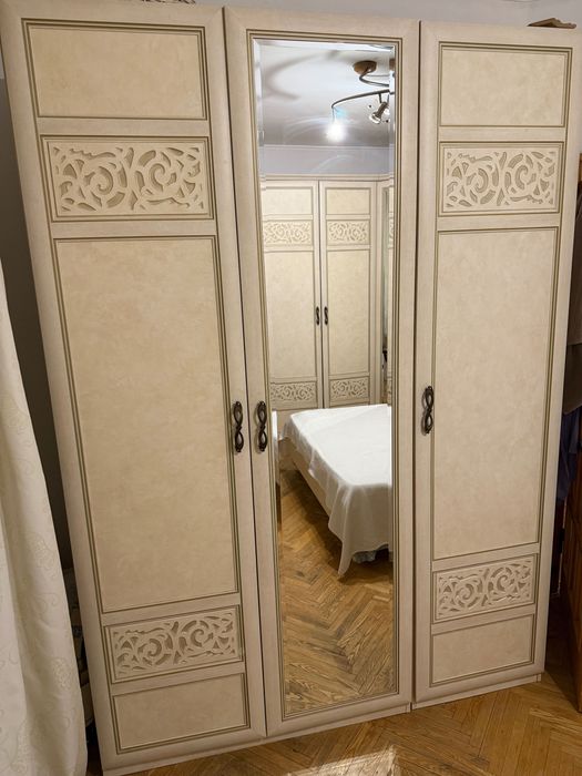 Гарнитур и кровать