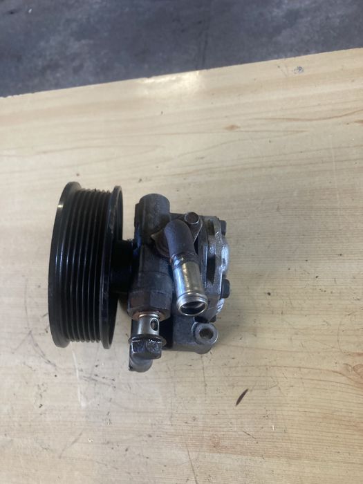 Ford Ranger 3.2d 200кс 2015 година Хидравлична Помпа