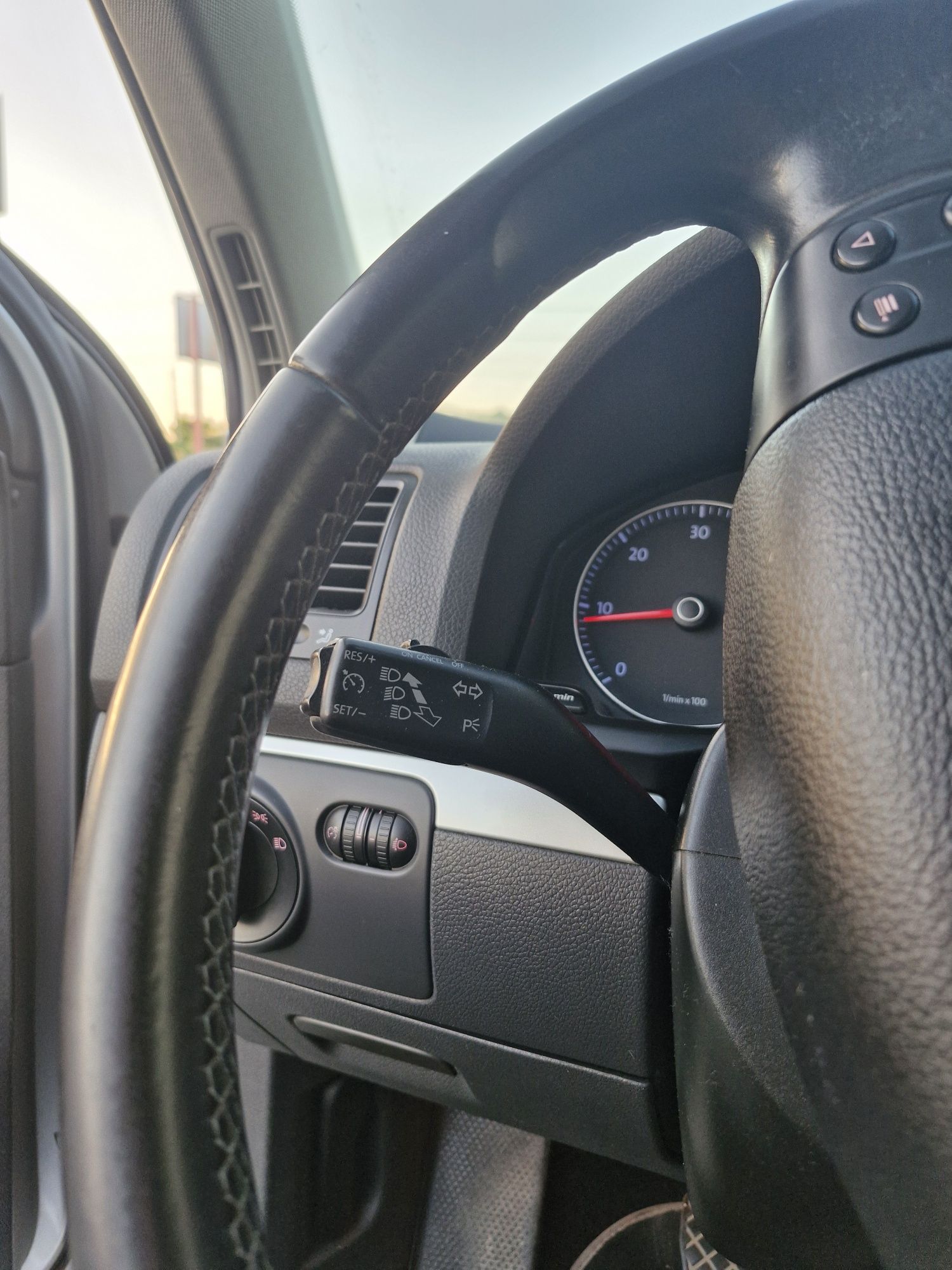 Vând Golf 5, model United