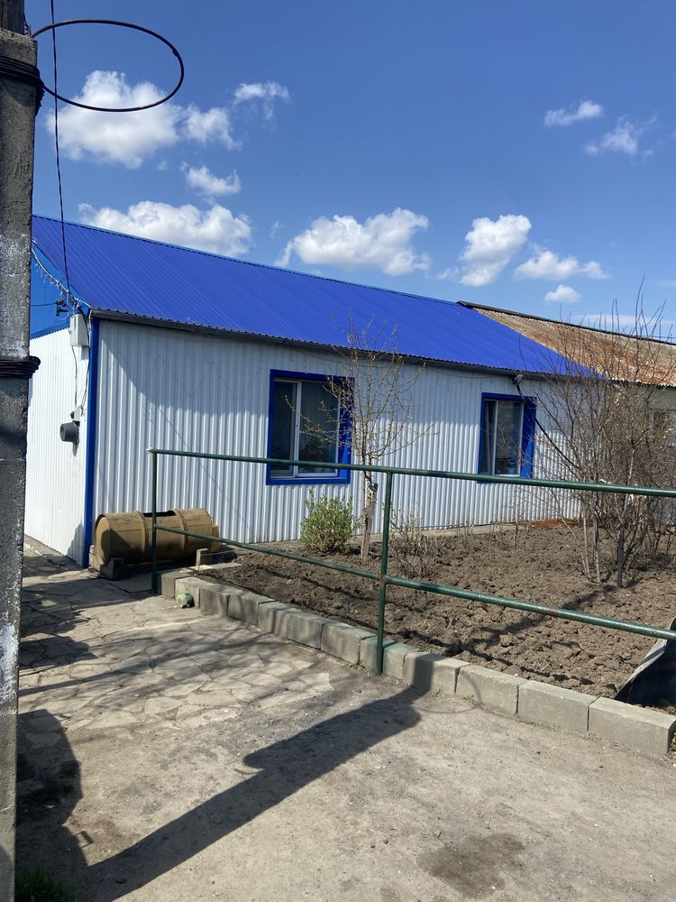 Продом дом в пригороди