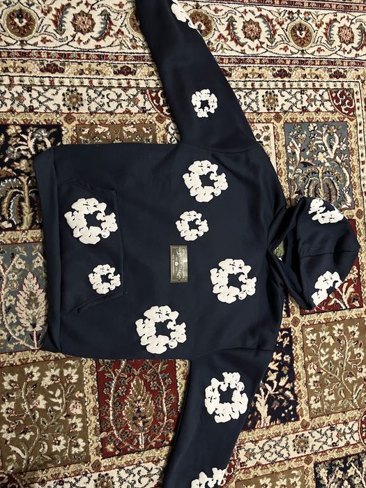 Худи от бренда Denim Tears Новый