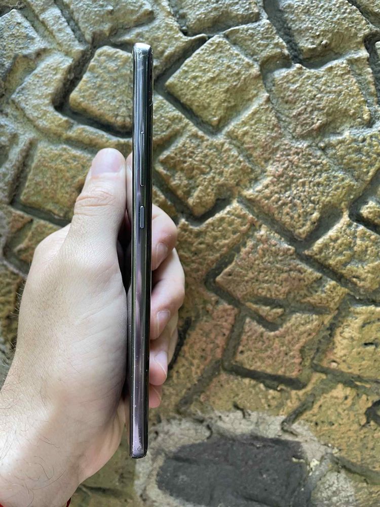 Смартфон Huawei Mate 10 Pro