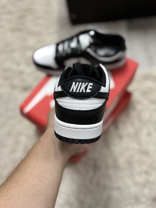 Nike dunk panda.