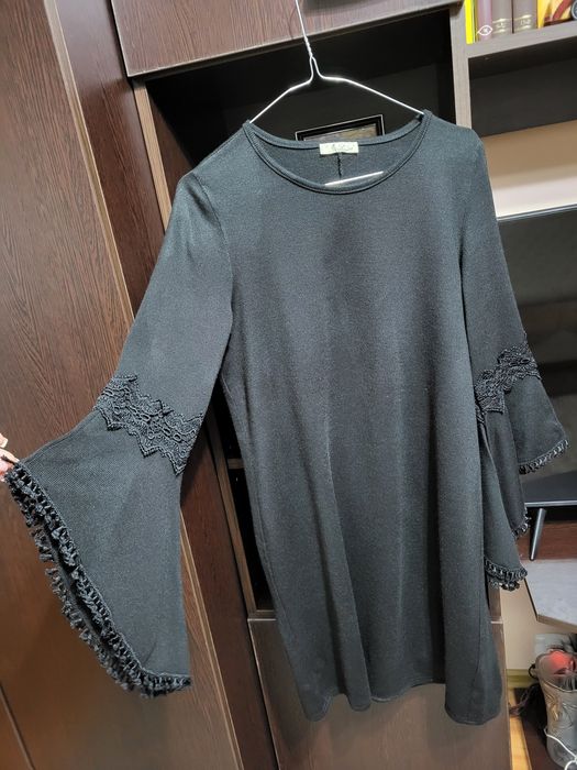 Vand rochie din tricot neagra