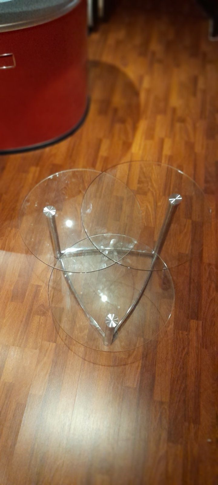 Стъклена холна маса