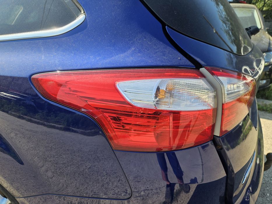 stop stanga aripa ford focus 3 break  2015