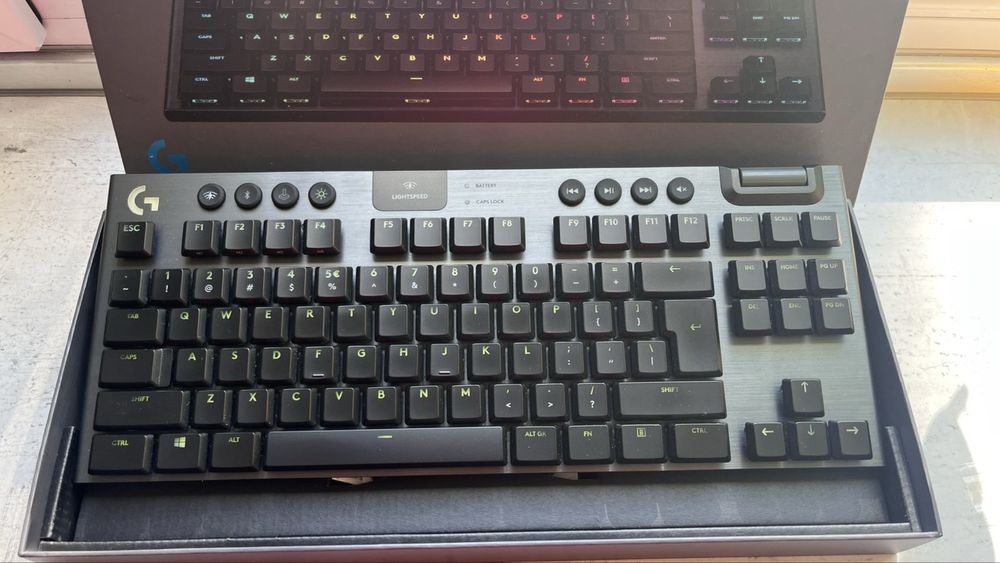 Logitech G915 TKL
