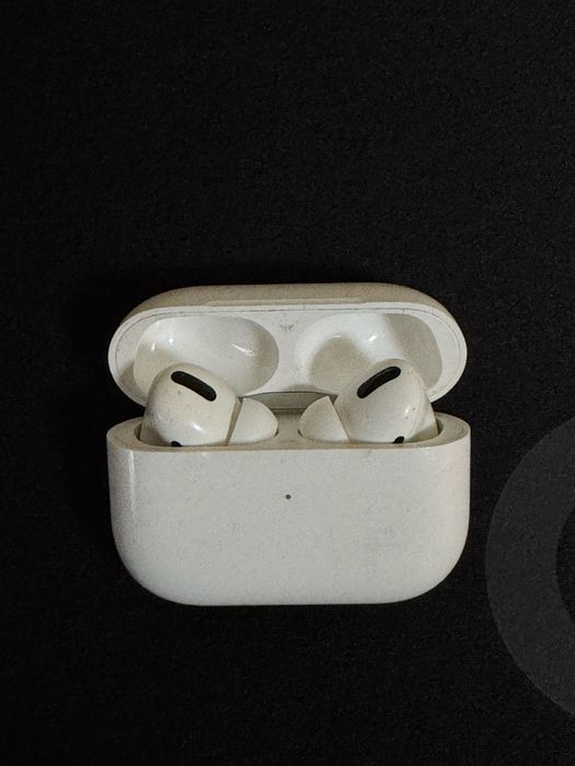 Air Pods Pro 2 ОРИГИНАЛНИ !! Само слушалки